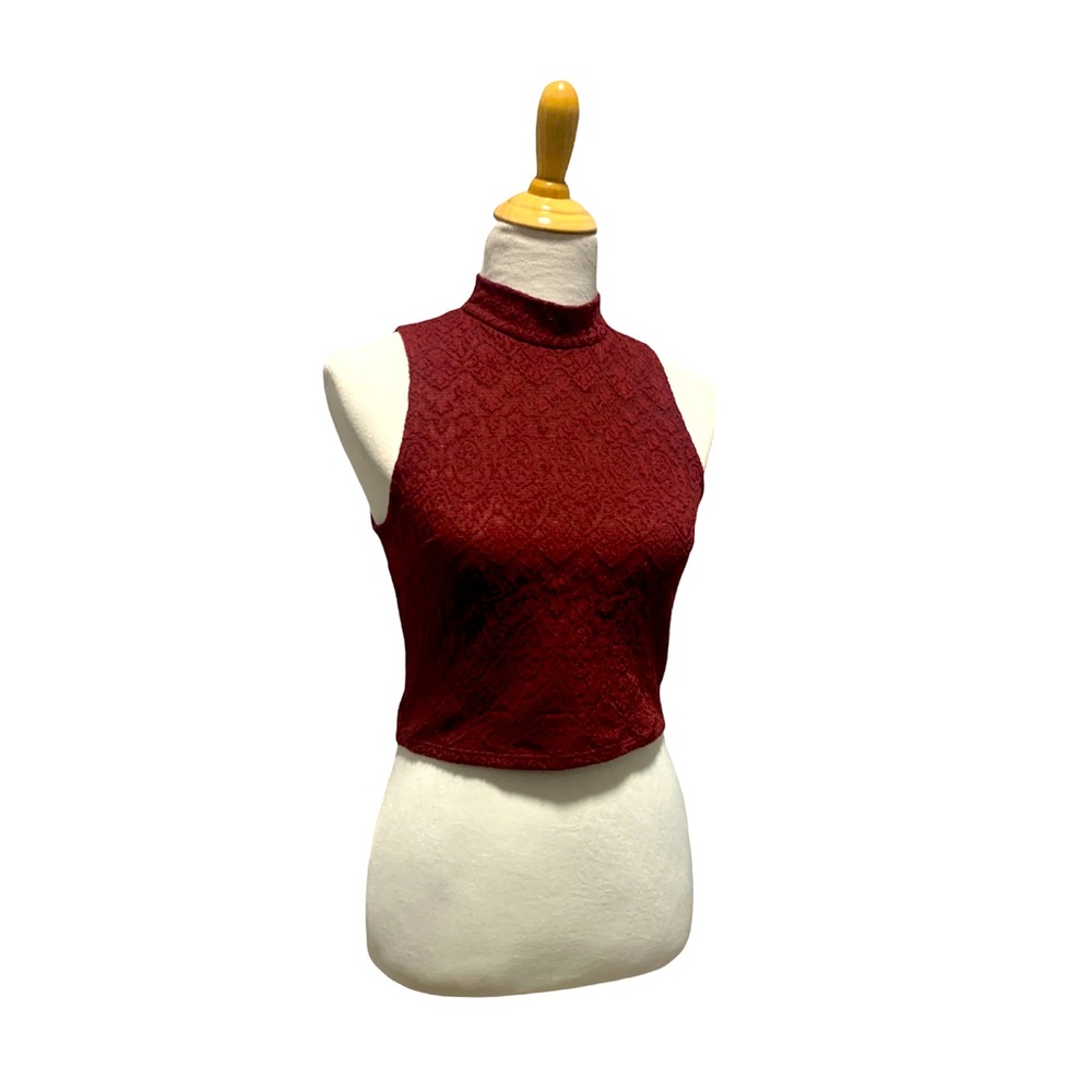 Forever 21 | Red Lace Sleeveless Cropped Top